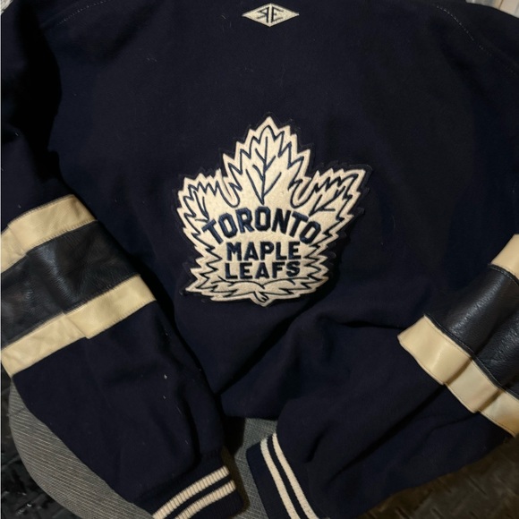 Vintage Roger Edward's Toronto Maple Leafs jacket - Picture 6 of 6